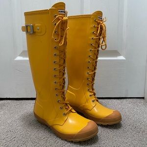 RARE Hunter Lace up Tall Rubber Boots